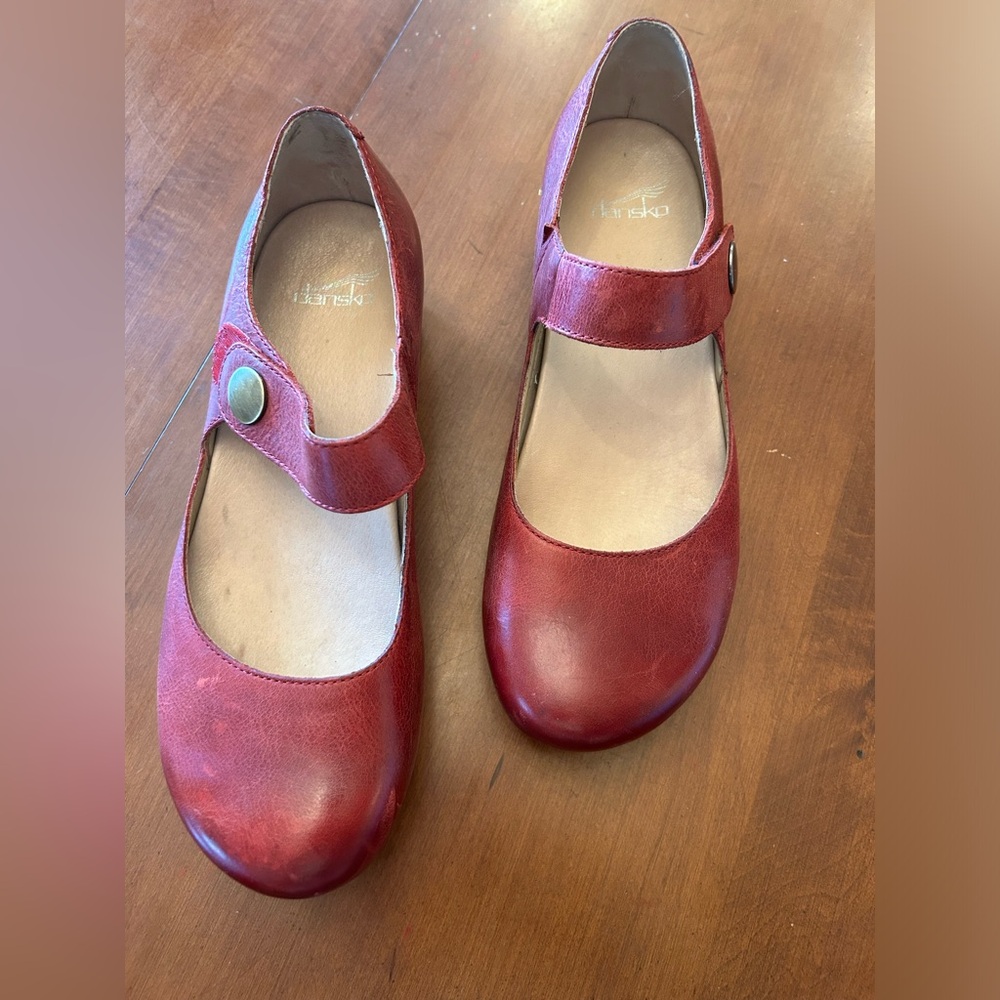 Dansko Red Mary Jane Strap Shoes 40/41